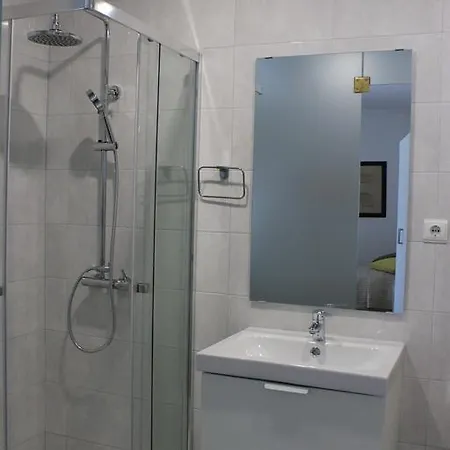 Πανσιόν Al Embaixador 4*