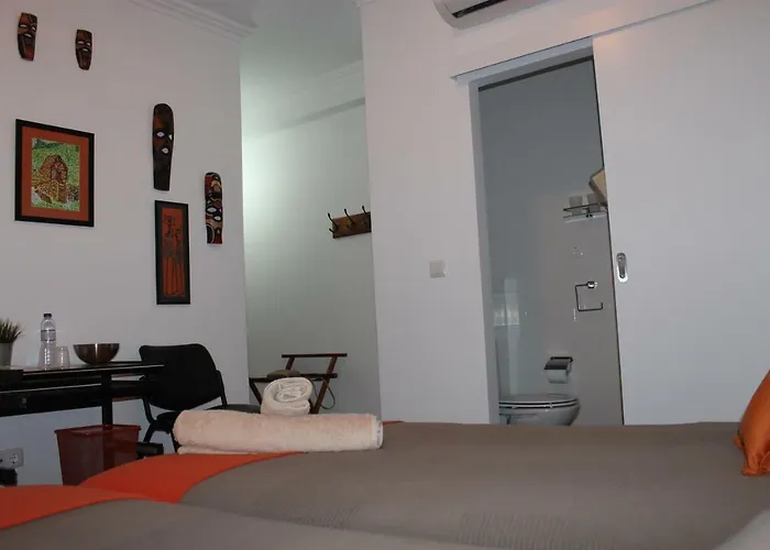 Al Embaixador بيت ضيافة ألينكوير